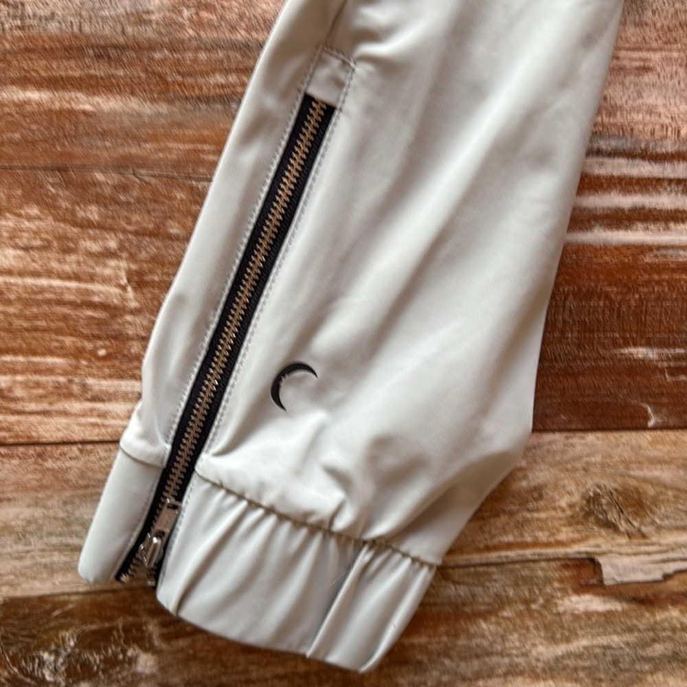 ZYIA Light Gray Jogger Pants Size S - Picture 3 of 5